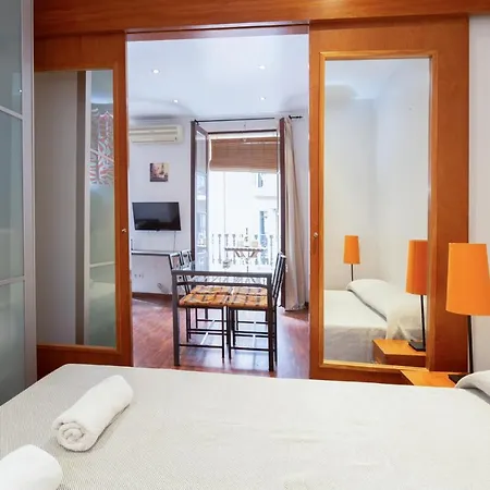 Aparteasy - Turo Park With Lovely Balcony Barcelona Buitenkant foto